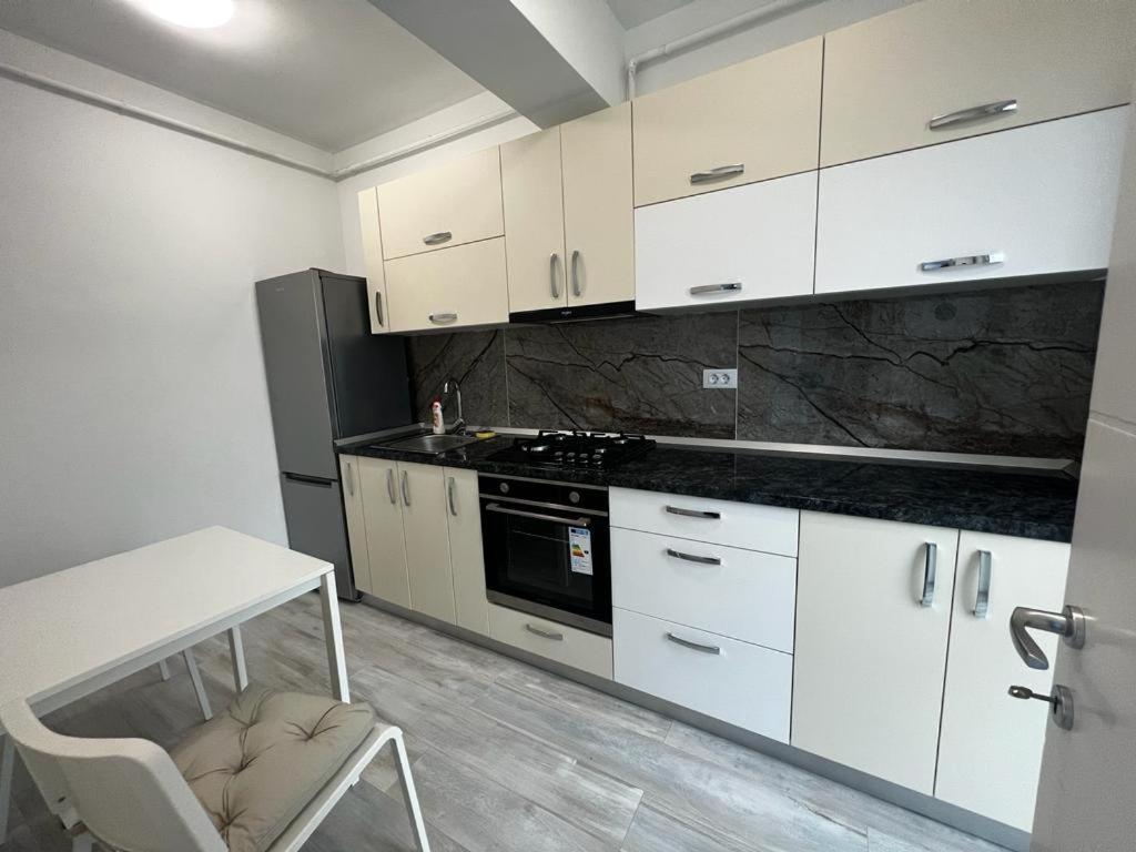 Cozy Accommodation Central City - Iasi Eksteriør billede